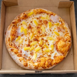 Roma's Hawaiian Pizza