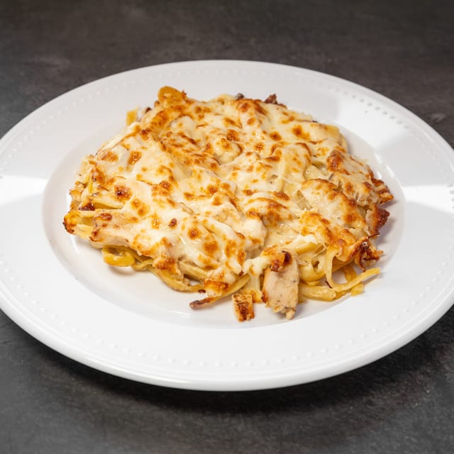 Chicken Alfredo.